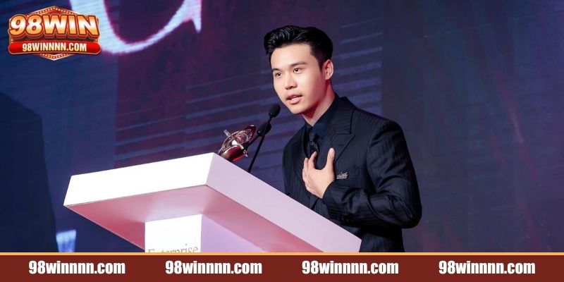 ceo-le-hong-phong-thong-tin